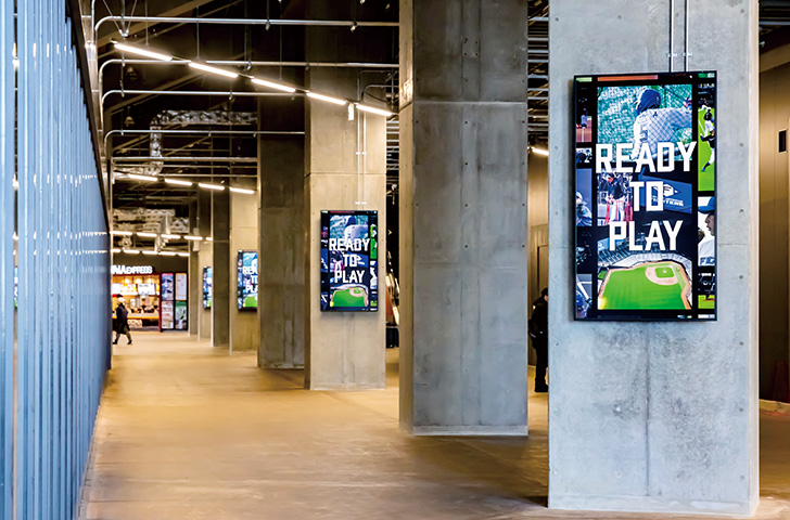 The venue is fitted with approximately 600 digital signage displays. 